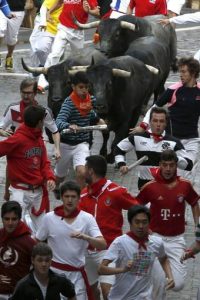 Las Imágenes Del Octavo Encierro De San Fermín 2014 Con Los Miura 1